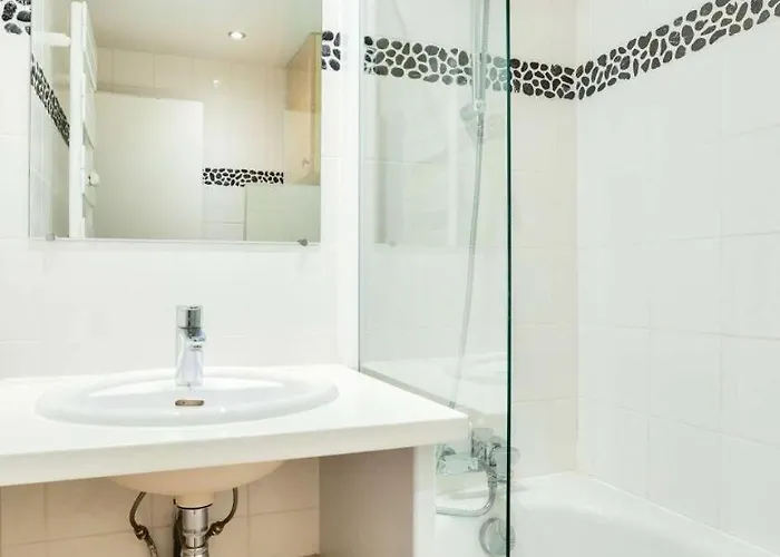 Apartment Le Mont Blanc - 3 Pieces 6/7 Pers - Wifi - Le Mont-blanc 152mb - Plagne Centre Mae-1504 *